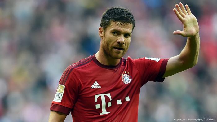 Bundesliga | Xabi Alonso vom FC Bayern München (picture-alliance/dpa/A. Gebert)