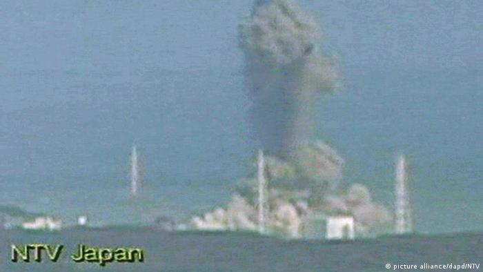 Japan Das Atomkraftwerk in Fukushima explodiert