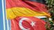 Deutsche und Türkische Flagge Deutsche und Türkische Flagge