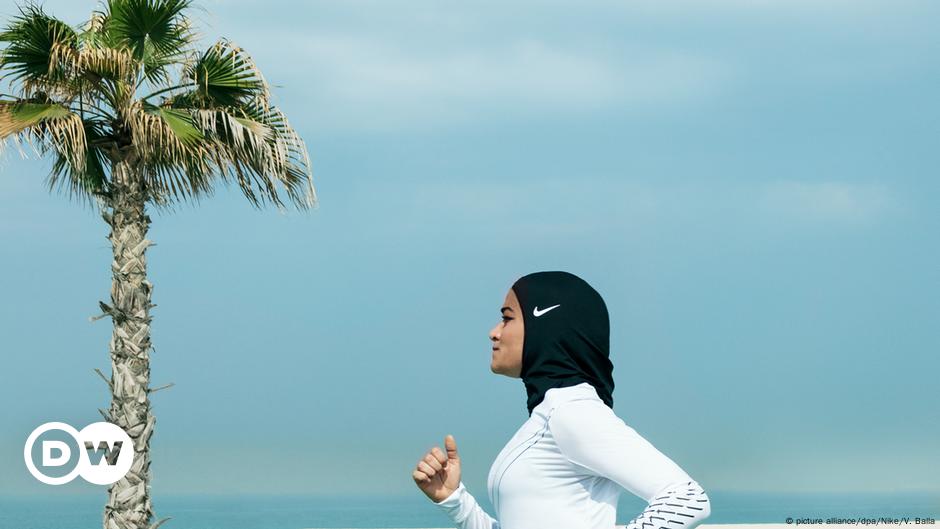 Un fiel estante Órgano digestivo Manal Rostom: Nike's 'hijab survivor' – DW – 09/19/2018