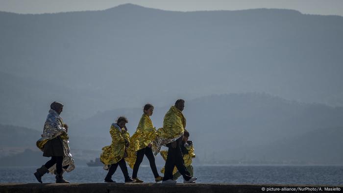 Mittelmeer - Flüchtlinge - Boot
