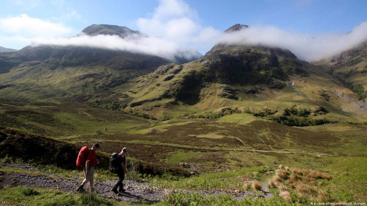 Scotland christmas breaks 2025