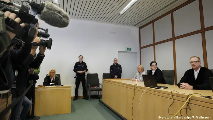 Deutschland Landgericht verkündet Urteil im Tempelbomber-Prozess in Essen (picture-alliance/dpa/R. Weihrauch)