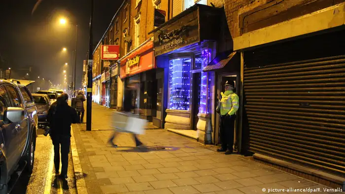 Großbritannien Birmingham Razzia nach Terroranschlag in London (picture-alliance/dpa/R. Vernalls)