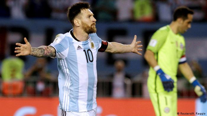 Fußball WM-Qualifikation Argentinien vs. Chile - Lionel Messi (Reuters/A. Raggio)