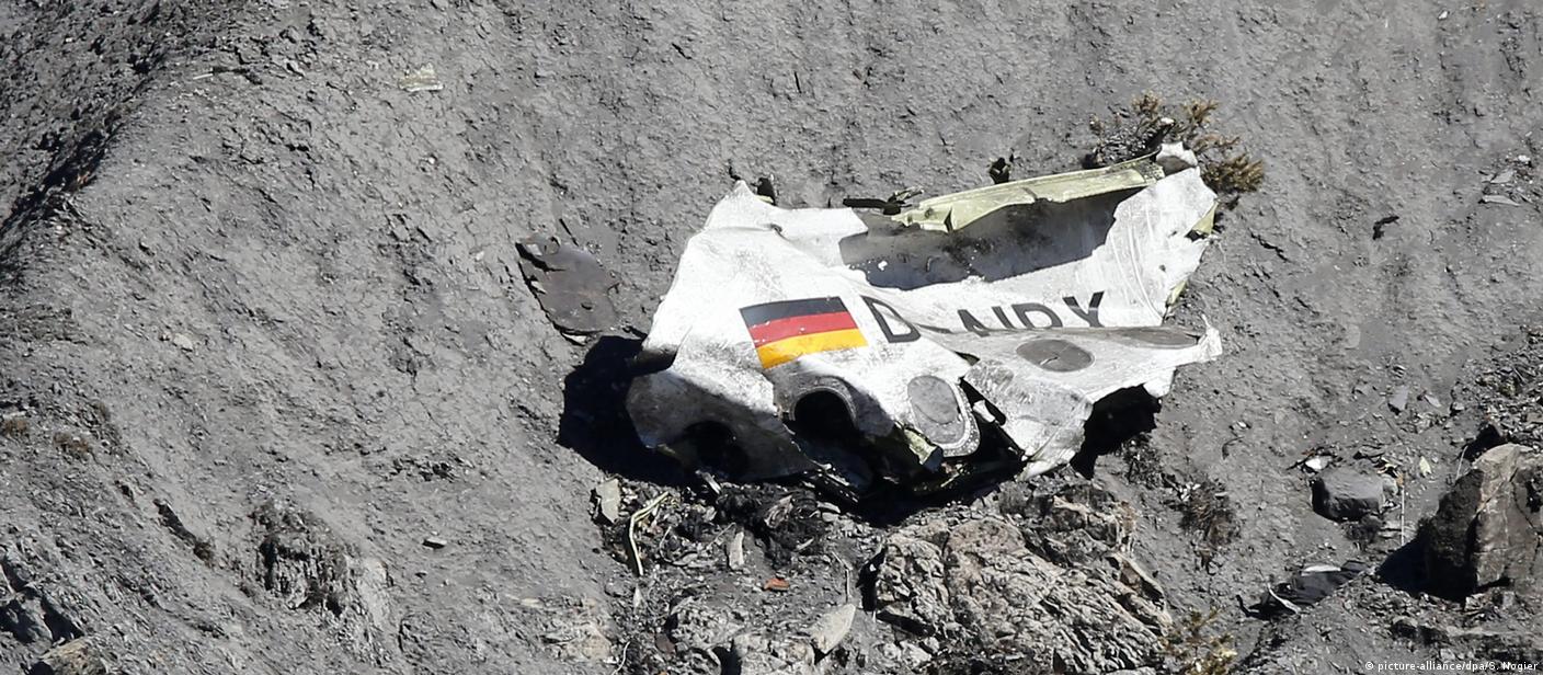 Six families of Germanwings victims to sue – DW – 03/28/2017, image size:1408x616