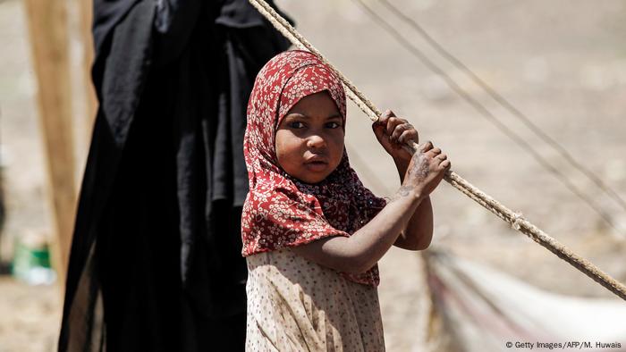 Una niña en un campamento de refugiados en Yemen. 