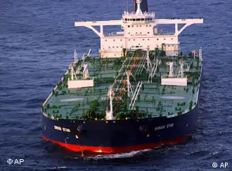 海盗释放沙特巨型油轮“天狼星号”