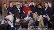 Trump firma decreto para desmantelar la política ambiental de Obama