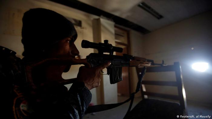 Irak Scharfschütze in Mosul (Reuters/K. al Mousily)