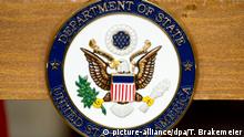 31.05.2013 Das Siegel des US-Außenministeriums, aufgenommen am 31.05.2013 in Washington D.C., USA. Foto: Tim Brakemeier/dpa | Verwendung weltweit
