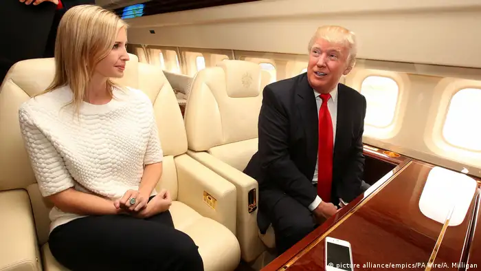 Ivanka Trump mit ihrem Vater Donald Trump - Turnberry
