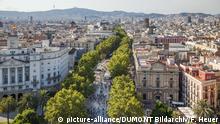 La Rambla: frequentierte Flaniermeile zwischen Raval und Barri Gotic, Barcelona | Verwendung weltweit.