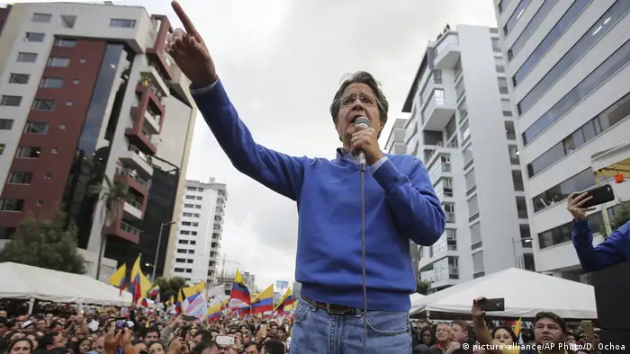 Ecuador Wahlen Guillermo Lasso (picture-alliance/AP Photo/D. Ochoa)