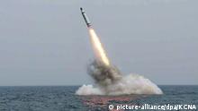 09.05.2015 epa04739479 An image obtained by Yonhap News Agency show a ballistic missile believed to have been launched from underwater near Sinpo, on the northeast coast of North Korean, 09 May 2015. The KCNA, the North's state media, said North Korean leader Kim Jong-un watched the test-fire. EPA/KCNA SOUTH KOREA OUT BEST QUALITY AVAILABLE +++(c) dpa - Bildfunk+++ |