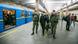 Національна гвардія патрулює станцію метро "Контрактова Площа" в Києві Національна гвардія патрулює станцію метро "Контрактова Площа" в Києві