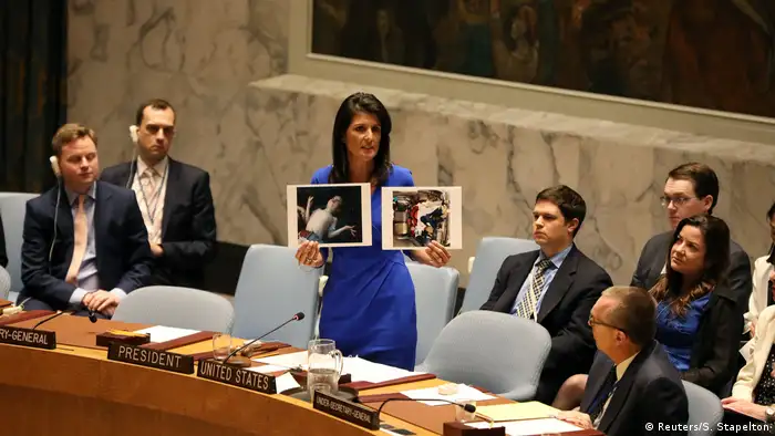 Si las Naciones Unidas incumplen su obligación de promover una acción colectiva, entonces nos vemos obligados a tomar nuestras propias medidas', dijo la embajadora de EE. UU. ante la ONU, Nikki Haley en el Consejo de Seguridad. Haley mostró imágenes de las víctimas de las armas químicas. Rusia advirtió que no se le debe involucrar prematuramente en el ataque sirio.