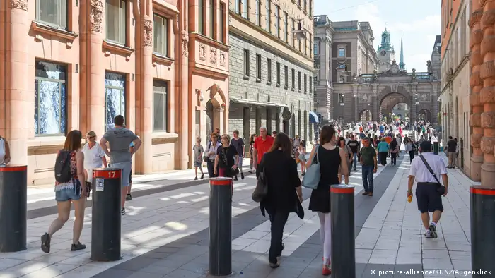 Stockholm Drottninggatan Archivbild (picture-alliance/KUNZ/Augenklick)