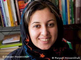 مریم حسین خواه: بغیر از فشارها‌ی احضار و بازجوئی‌ها ، الان شش نفر بخاطر همکاری با سایت تغییر برای برابر حکم شش ماه زندان تعزیری دارند.