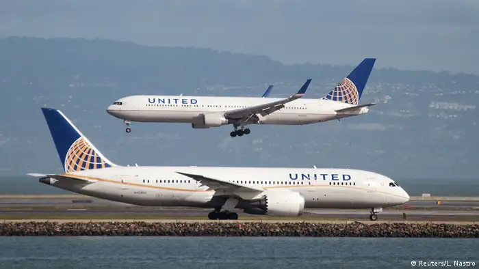 United Airlines 787 und United Airlines 767 Passagierflugzeug (Reuters/L. Nastro)