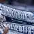 Schalker Fans halten Eurofighter-Schals in die Höhe. Foto: dpa-pa