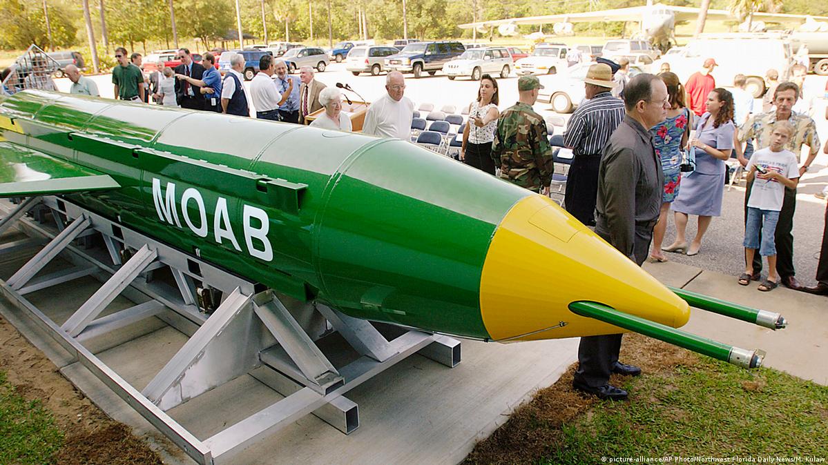 O que é a "mãe de todas as bombas"? DW 15/04/2017