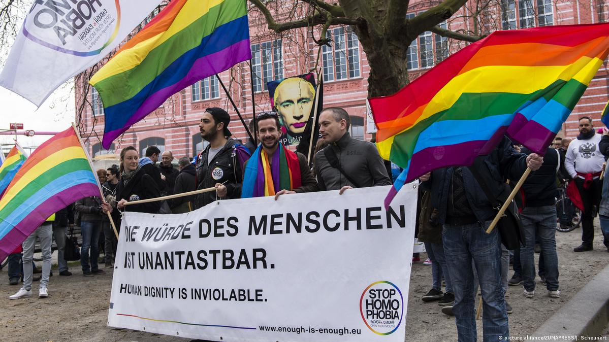 В ФРГ возросло число преступлений против ЛГБТ-сообщества – DW – 09.08.2017