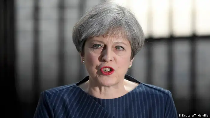 Großbritannien Premierministerin Theresa May in London (Reuters/T. Melville)
