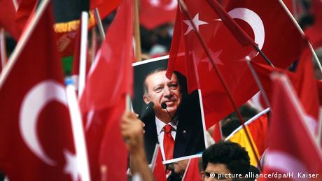 Γιατί οι Τούρκοι της Γερμανίας ψηφίζουν Ερντογάν