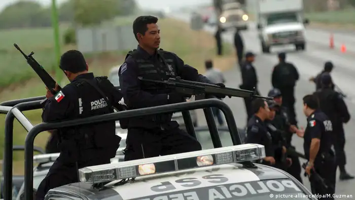 Mexiko Polizei (picture-alliance/dpa/M.Guzman)