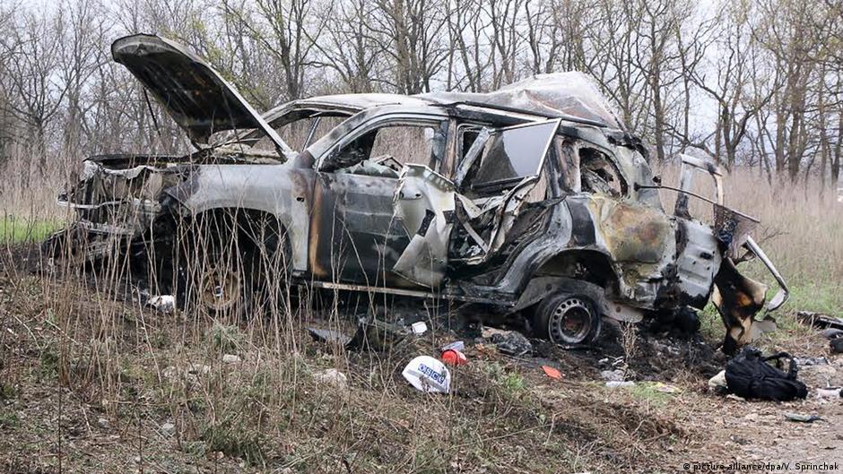 Ukraine roadside bomb kills OSCE worker