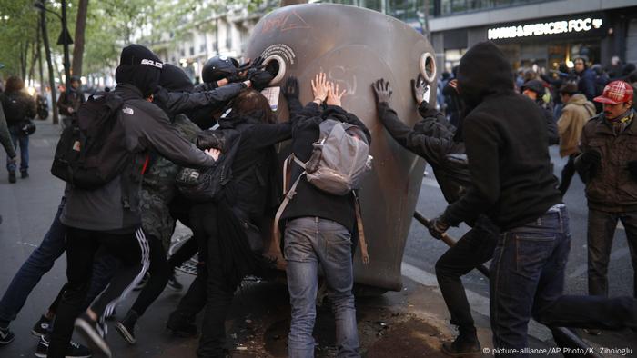 Small riots in Paris