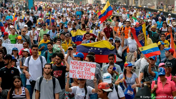 Venezuela Caracas Demonstrationen (Getty Images/AFP/F. Parra)