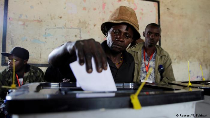 Kenya Wahlen (Reuters/M. Eshiwani)