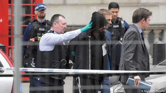 Großbritannien Terroralarm und Festnahme in London (Reuters/T. Melville)
