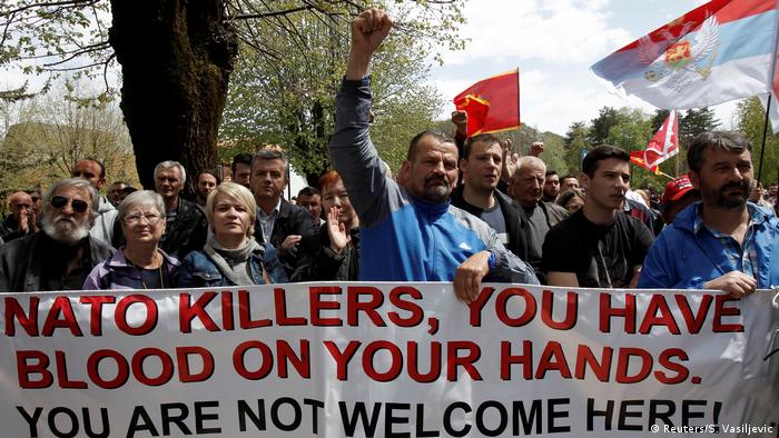 Montenegro Parlament Diskussion NATO-Beitritt | Protest