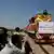 Китай розраховує на посилення зв'язків з Європою та Африкою завдяки "новому Шовковому шляху" (на фото: в Китай прибуває вантажний поїзд з Лондона, 29 квітня 2017 року)