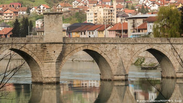 Bosnien-Herzegowina Visegrad Stadtansicht (picture-alliance/MAXPPP/S. Daval)