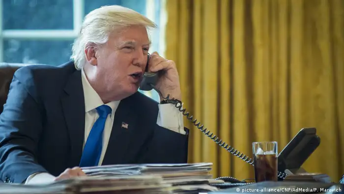 USA Washington Präsident Trump telefoniert mit Putin