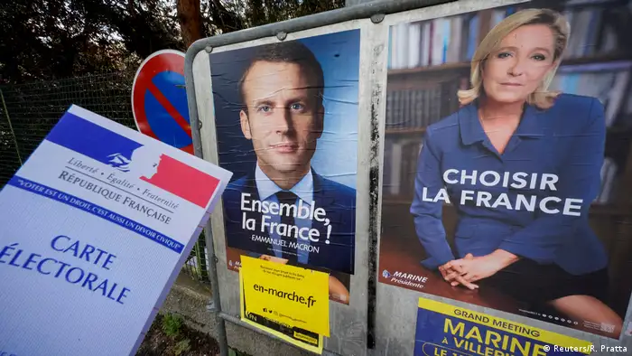 Frankreich präsidentschaftswahl Plakte Macron Le Pen (Reuters/R. Pratta)