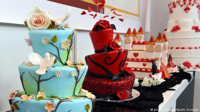 Hochzeit (picture-alliance/dpa/H. Ossinger)