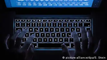 Police: Chat groups trade child sex abuse porn – DW – 11/26/2019