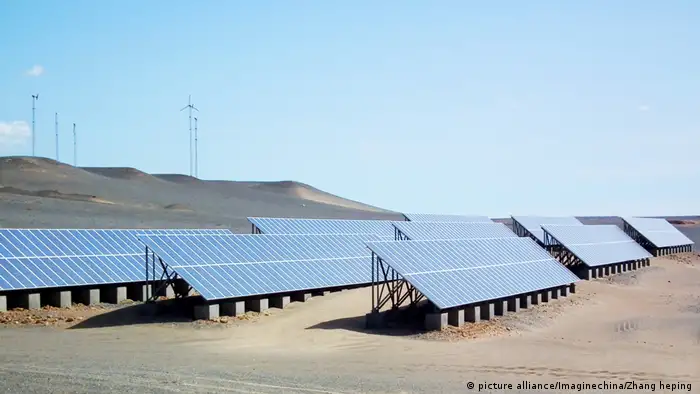 China Solarprojekt Delingha Wüste Gobi