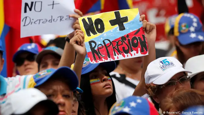 Venezuela - Frauenmarsch in Caracas