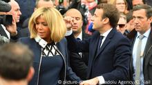 Frankreich Präsidentschaftswahl 2017 | Emmanuel Macron & Brigitte Trogneux (picture-alliance/Anadolu Agency/C. Nail)