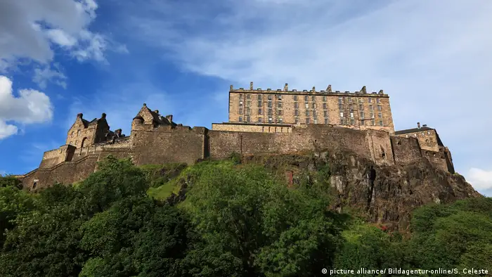 Schottland Edinburgh Castle (picture alliance/ Bildagentur-online/S. Celeste)