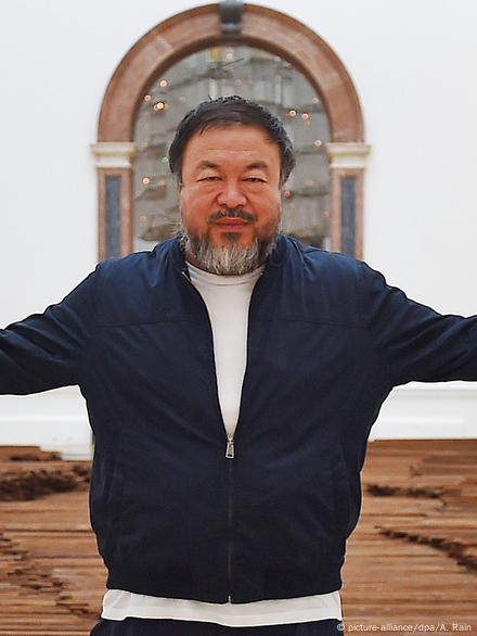 Ai Weiwei's New York exhibition aims to bring down walls – DW – 10