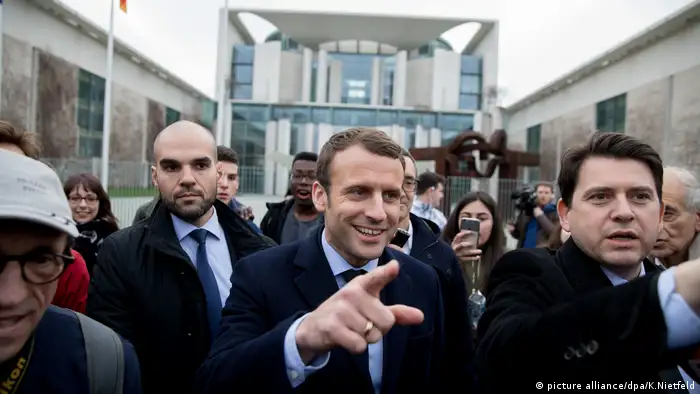 Un día después de su investidura como presidente de Francia, Emmanuel Macron viajará el lunes a Berlín, donde será recibido en horas de la tarde por la canciller Angela Merkel. La visita a Berlín de Macron fue comunicada este viernes por el portavoz del Gobierno alemán, Steffen Seibert. (12.05.2017) 