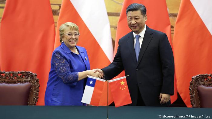 China Michelle Bachelet & Xi Jinping in Peking (picture-alliance/AP Images/J. Lee)