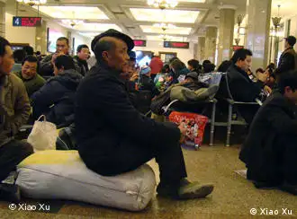 北京等待回家的农民工